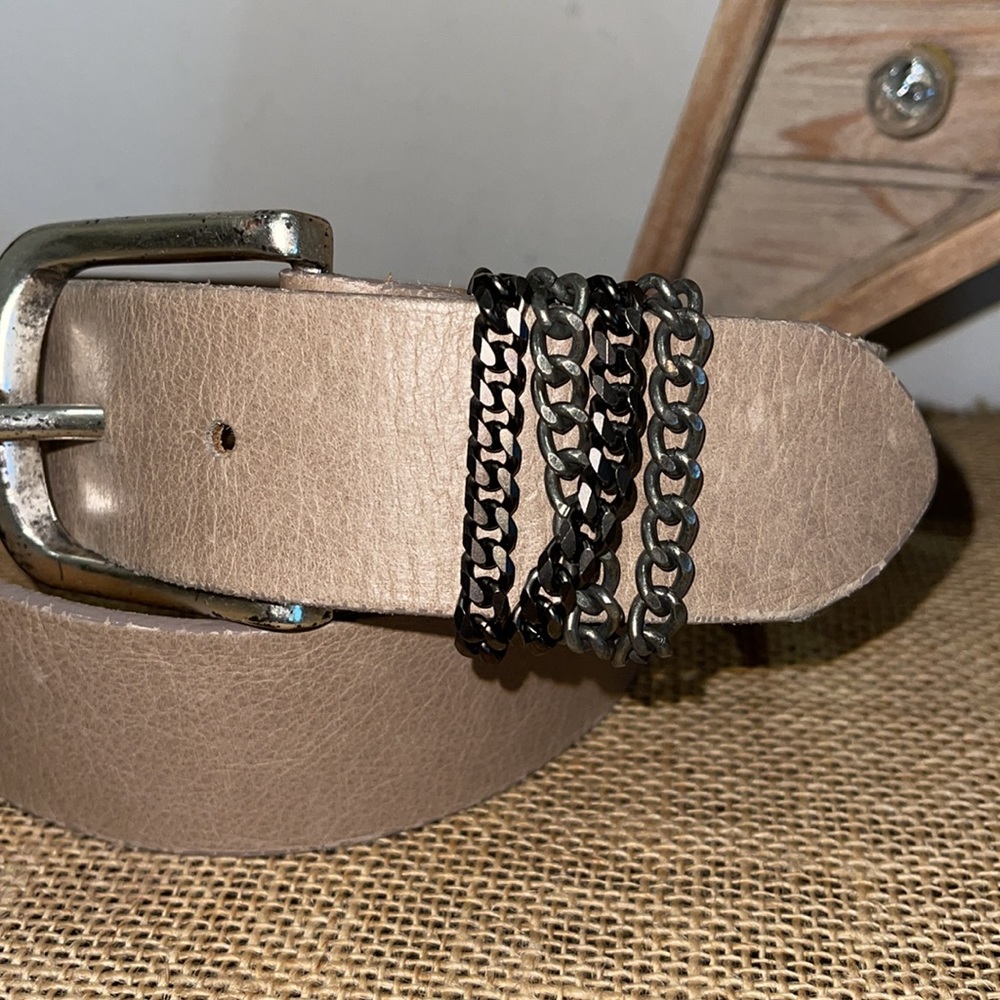 Streets Ahead Leather Belt S - Picture 2 of 8